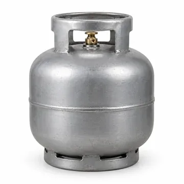 Botijão de gás P13 de 13 kg em fundo branco